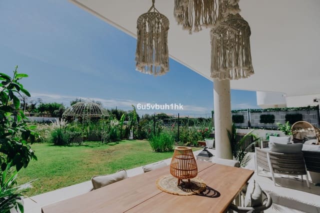 2 slaapkamer Appartement te koop in Estepona met zwembad - € 450.000 (Ref: 9809753)