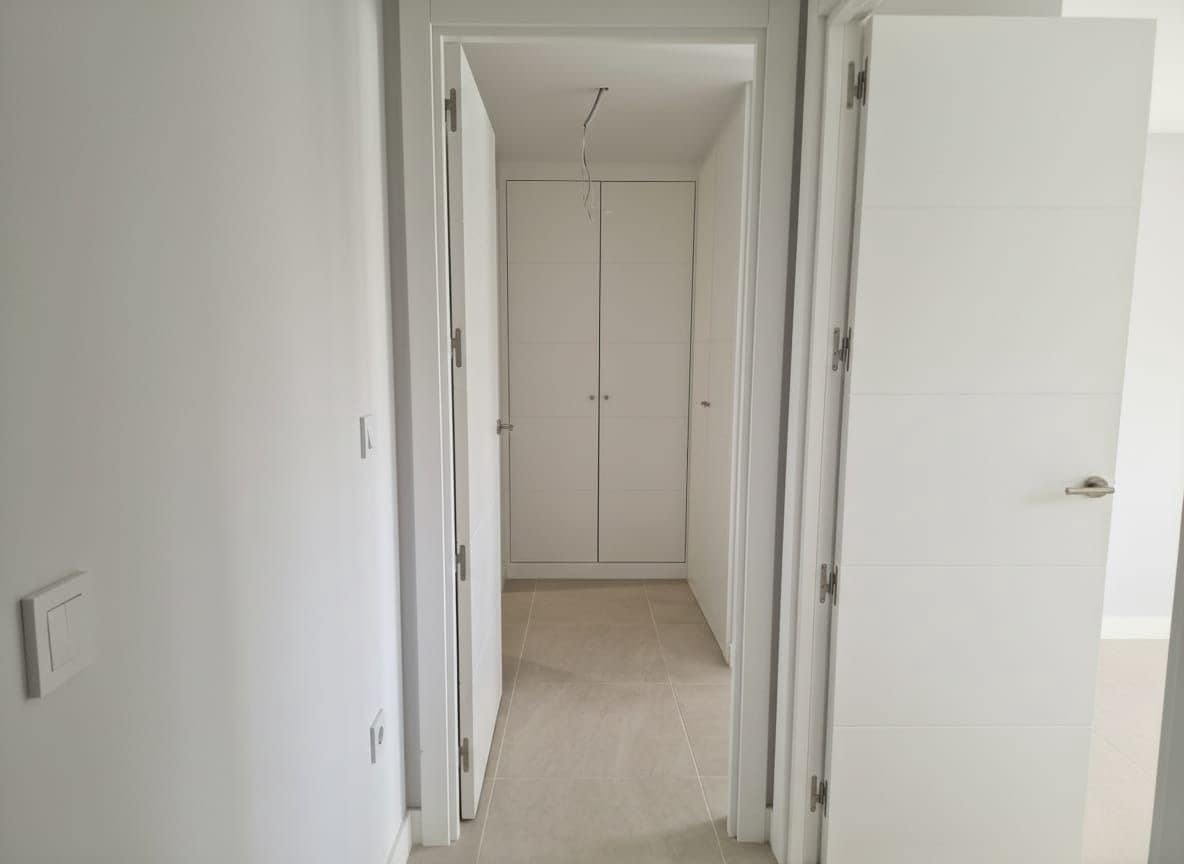 2 slaapkamer Appartement te koop in Estepona met zwembad - € 445.000 (Ref: 9809756)