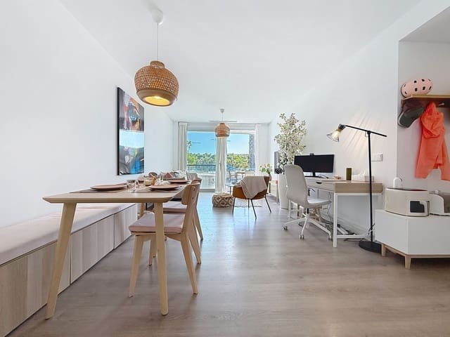 3 chambre Appartement à vendre à Estepona avec piscine - 359 000 € (Ref: 9809761)