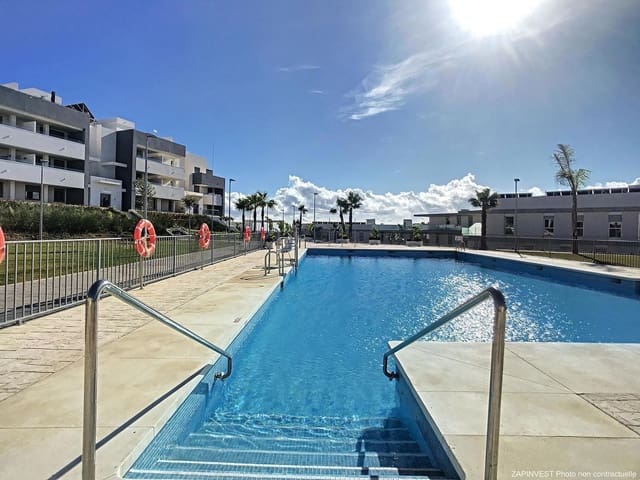 3 chambre Appartement à vendre à Estepona avec piscine - 359 000 € (Ref: 9809761)