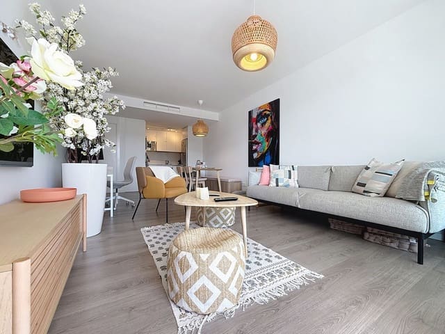 3 chambre Appartement à vendre à Estepona avec piscine - 359 000 € (Ref: 9809761)
