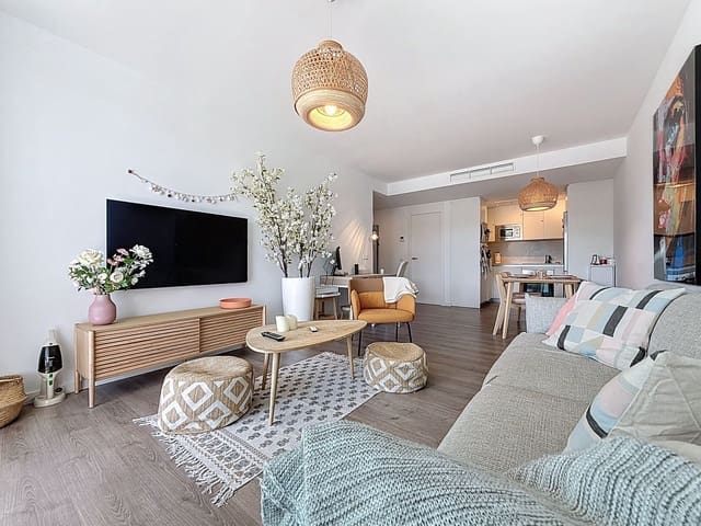 3 chambre Appartement à vendre à Estepona avec piscine - 359 000 € (Ref: 9809761)