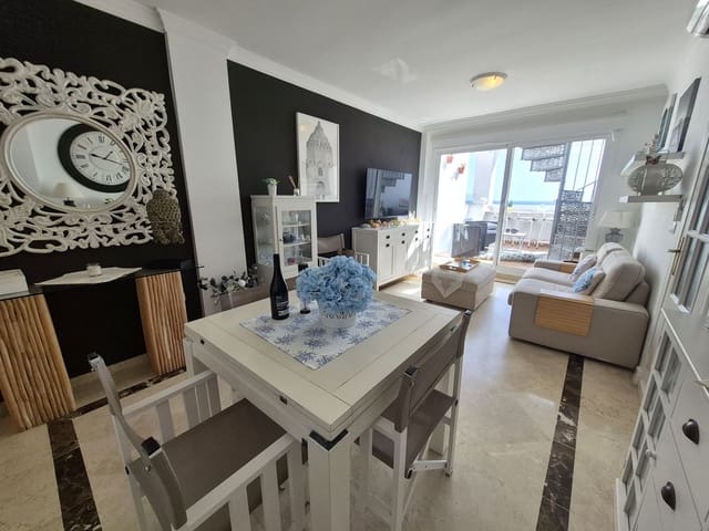 2 makuuhuone Kattohuoneisto myytävänä paikassa La Duquesa / Puerto de la Duquesa, Manilva mukana uima-altaan - 320 000 € (Ref: 9809926)