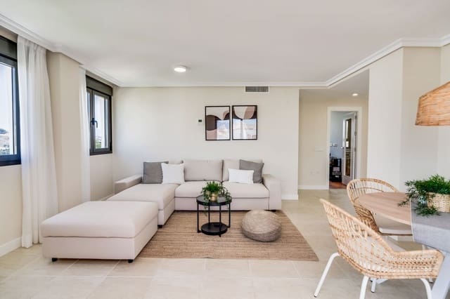 2 sypialnia Penthouse na sprzedaż w Selwo, Estepona z basenem - 489 000 € (Ref: 9810394)