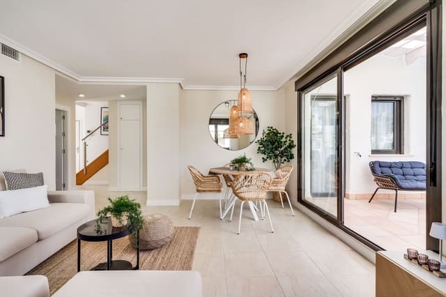 2 sypialnia Penthouse na sprzedaż w Selwo, Estepona z basenem - 489 000 € (Ref: 9810394)