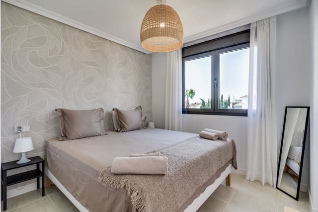 2 sypialnia Penthouse na sprzedaż w Selwo, Estepona z basenem - 489 000 € (Ref: 9810394)