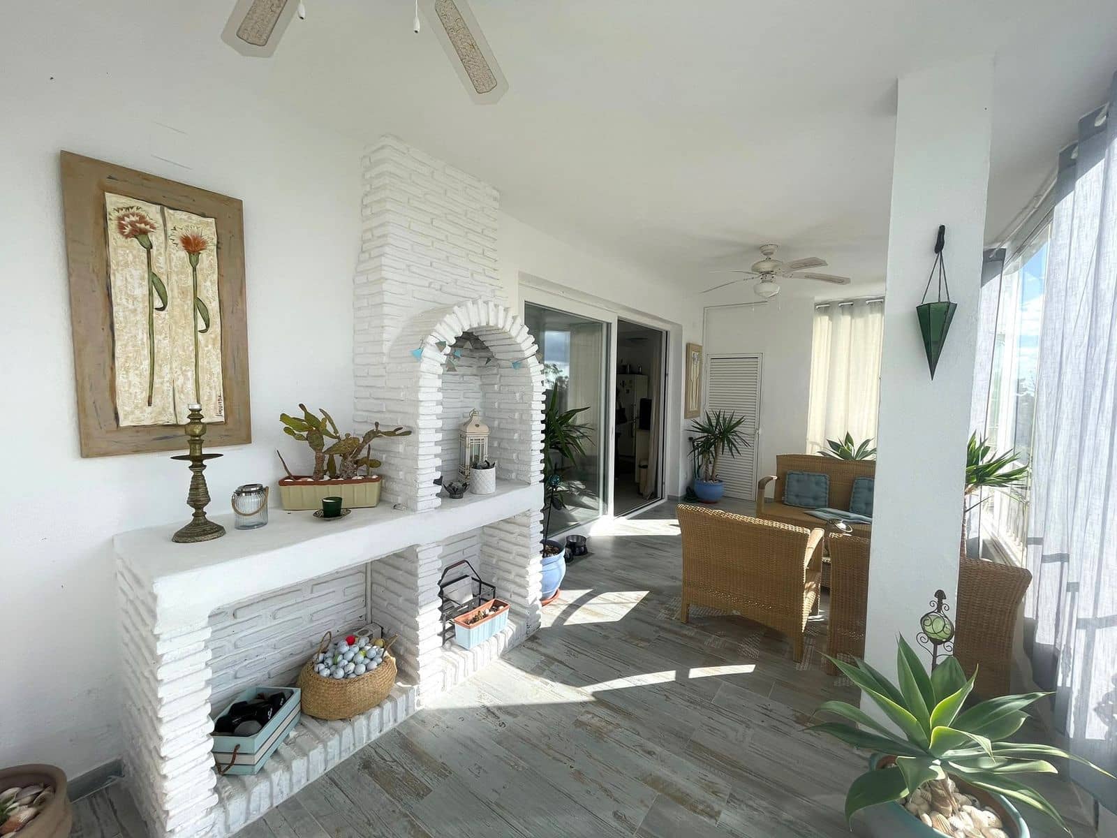 2 soverom Penthouse til salgs i Estepona med svømmebasseng garasje - € 399 000 (Ref: 9812481)
