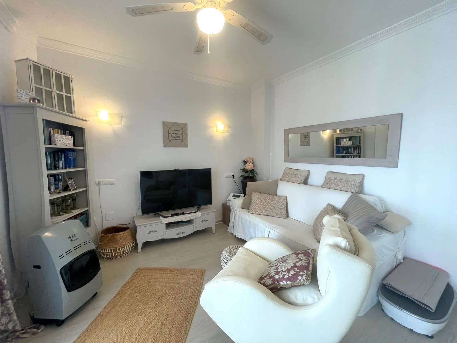 2 soverom Penthouse til salgs i Estepona med svømmebasseng garasje - € 399 000 (Ref: 9812481)