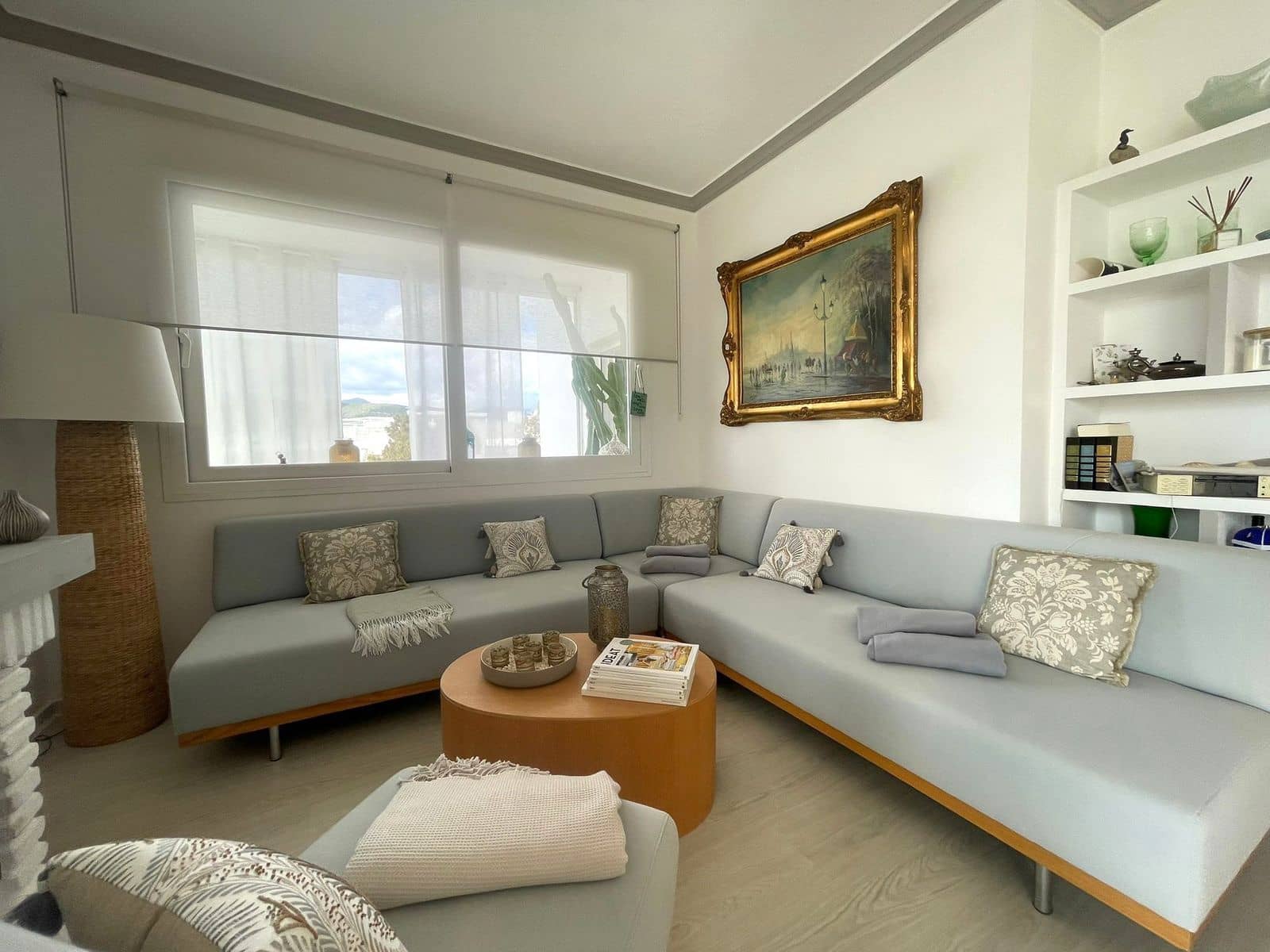 2 soverom Penthouse til salgs i Estepona med svømmebasseng garasje - € 399 000 (Ref: 9812481)