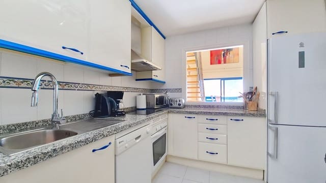 3 soveværelse Penthouse til salg i La Duquesa / Puerto de la Duquesa, Manilva med swimmingpool - € 395.000 (Ref: 9812529)