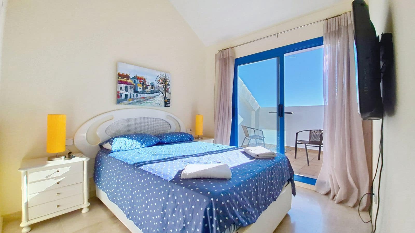 3 soveværelse Penthouse til salg i La Duquesa / Puerto de la Duquesa med swimmingpool - € 395.000 (Ref: 9812529)