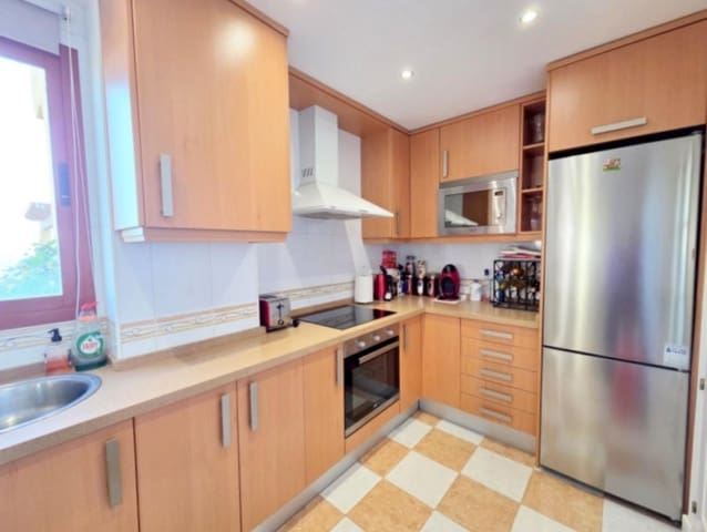 2 sypialnia Apartament na sprzedaż w La Duquesa / Puerto de la Duquesa, Manilva z basenem - 265 000 € (Ref: 9812532)