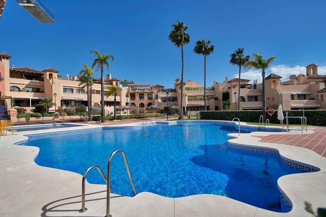 2 Zimmer Apartment zu verkaufen in Estepona mit Pool - 371.175 € (Ref: 9812534)