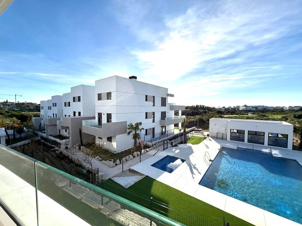 2 slaapkamer Appartement te koop in Estepona met zwembad - € 460.000 (Ref: 9812535)