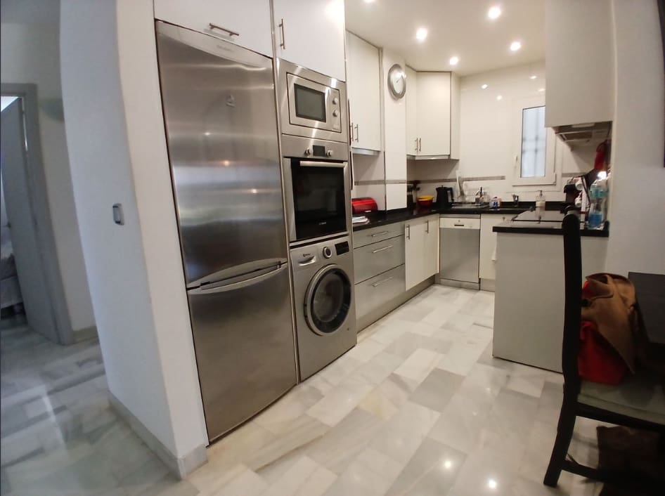3 Zimmer Apartment zu verkaufen in Calahonda mit Pool Garage - 495.000 € (Ref: 9812542)