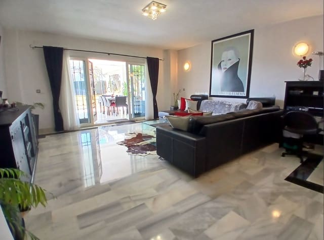3 Zimmer Apartment zu verkaufen in Calahonda, Mijas mit Pool Garage - 495.000 € (Ref: 9812542)