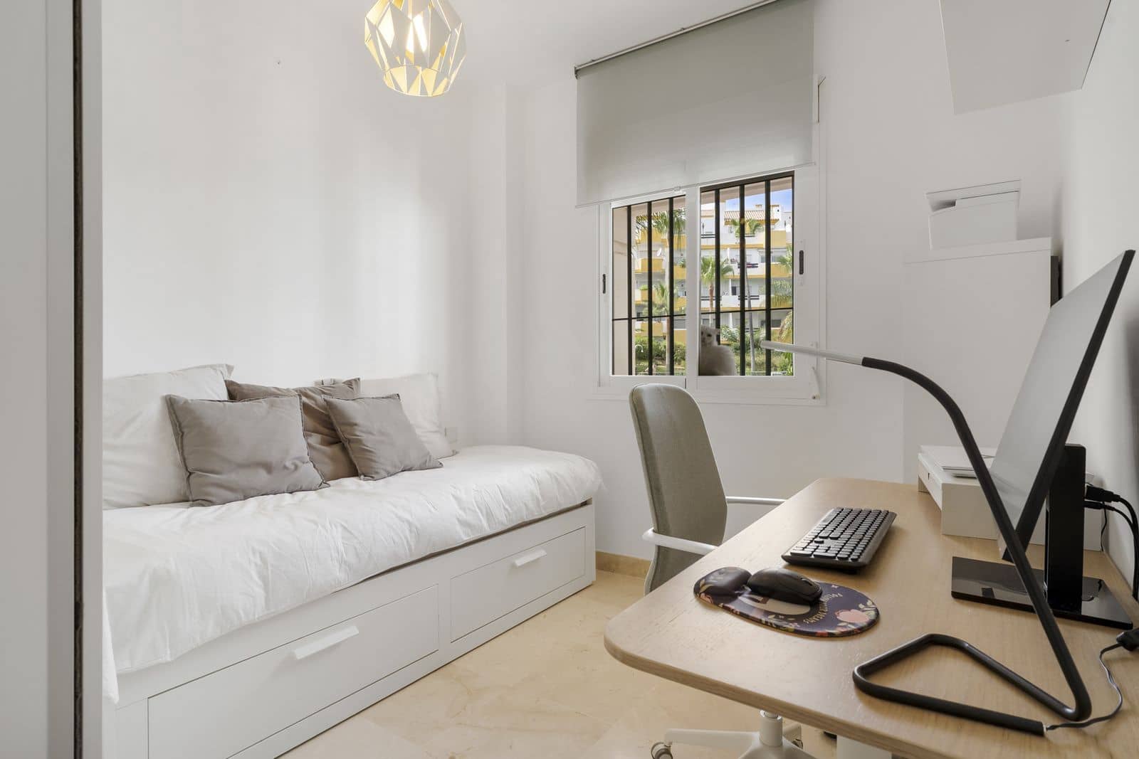2 Zimmer Apartment zu verkaufen in La Cala de Mijas mit Pool - 295.000 € (Ref: 9812547)
