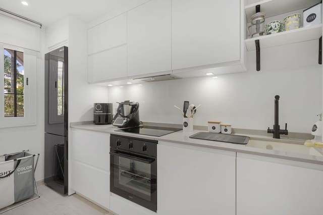 2 soverom Leilighet til salgs i La Cala de Mijas, Mijas med svømmebasseng - € 295 000 (Ref: 9812547)