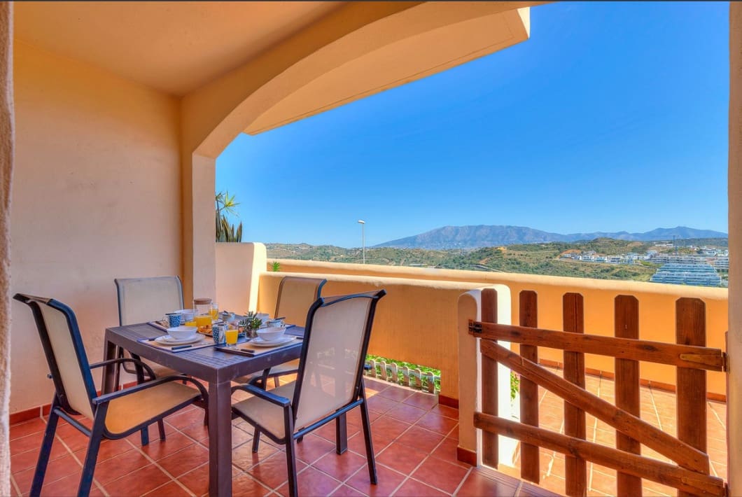 2 makuuhuone Huoneisto myytävänä paikassa La Cala de Mijas mukana uima-altaan 
autotalli - 369 000 € (Ref: 9812559)