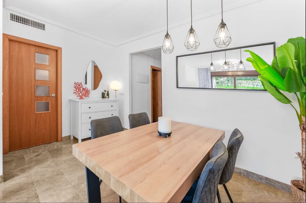 2 quarto Apartamento para venda em Estepona com piscina - 380 000 € (Ref: 9812584)