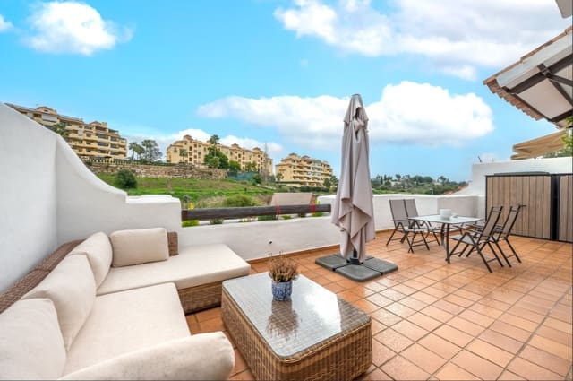 2 quarto Apartamento para venda em Estepona com piscina - 380 000 € (Ref: 9812584)