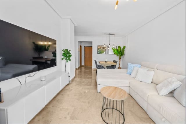 2 quarto Apartamento para venda em Estepona com piscina - 380 000 € (Ref: 9812584)