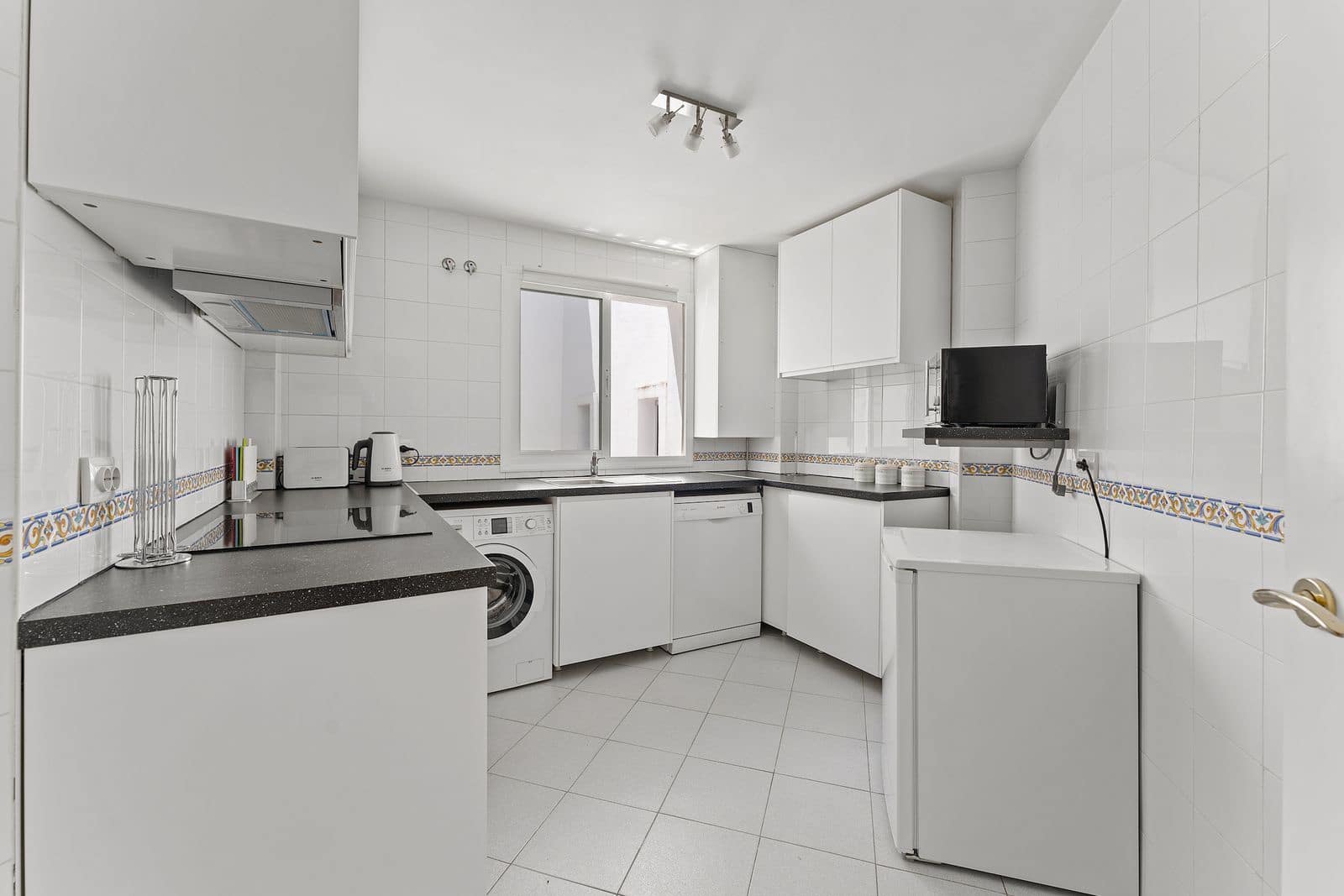 3 bedroom Apartment for sale in Mijas - € 295,000 (Ref: 9812586)