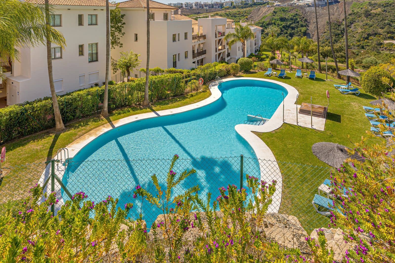 2 sypialnia Apartament na sprzedaż w New Golden Mile z basenem garażem - 399 000 € (Ref: 9812596)
