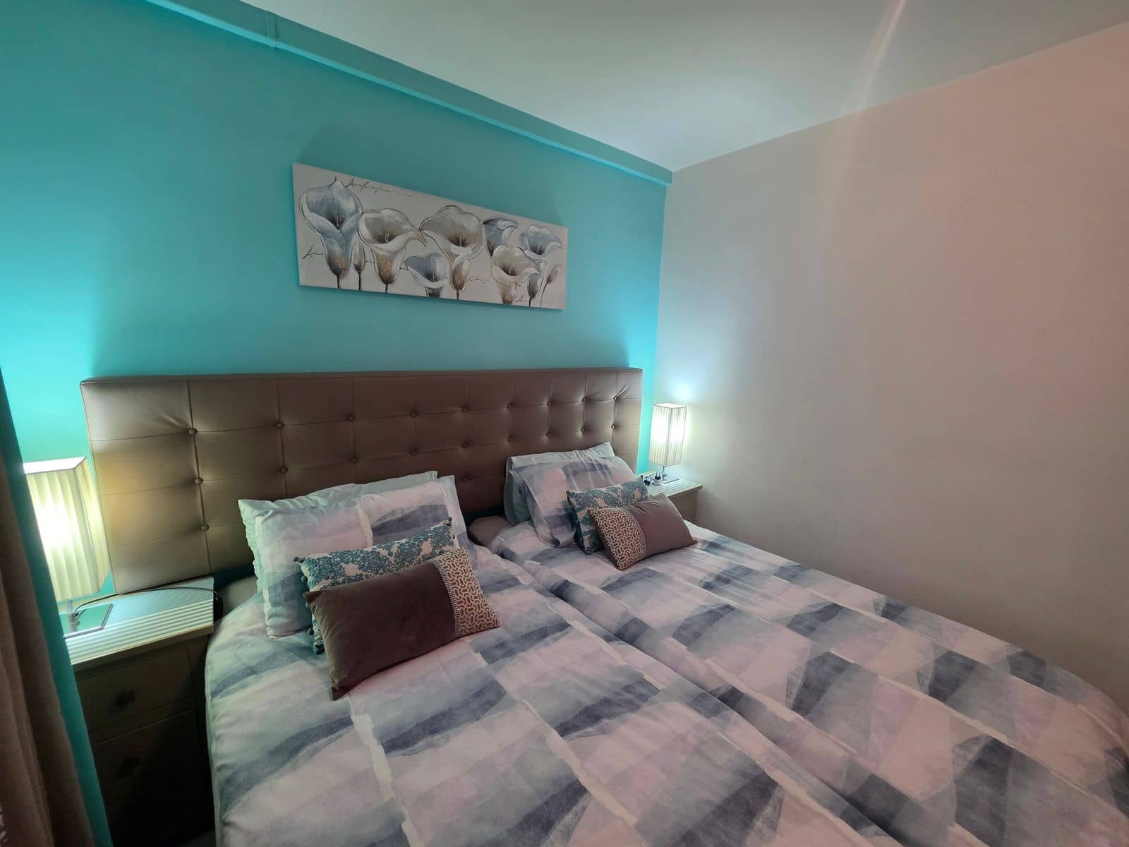 3 quarto Apartamento para venda em La Duquesa / Puerto de la Duquesa - 350 000 € (Ref: 9812599)