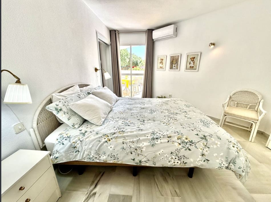 3 Zimmer Penthouse zu verkaufen in Calahonda mit Pool - 439.000 € (Ref: 9813458)