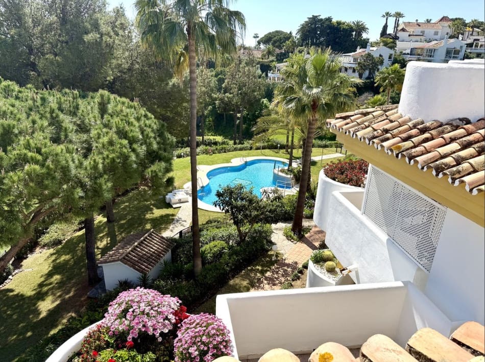 3 Zimmer Penthouse zu verkaufen in Calahonda mit Pool - 439.000 € (Ref: 9813458)