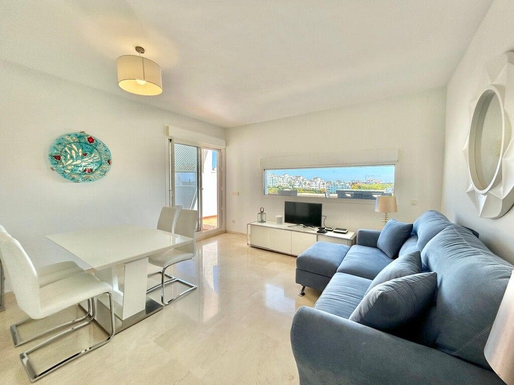 2 sovrum Lägenhet till salu i Estepona med pool - 299 000 € (Ref: 9813479)