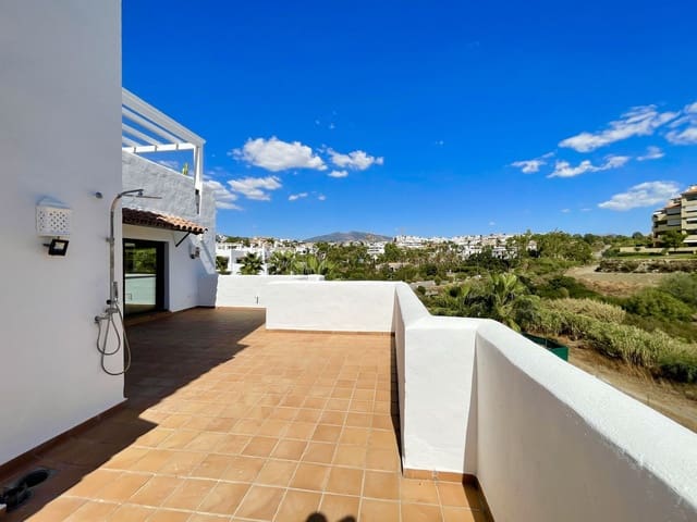 3 makuuhuone Huoneisto myytävänä paikassa New Golden Mile, Estepona mukana uima-altaan - 450 000 € (Ref: 9813488)