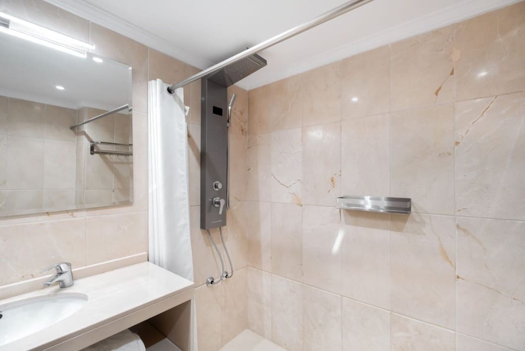2 makuuhuone Huoneisto myytävänä paikassa Nueva Andalucia mukana uima-altaan - 497 500 € (Ref: 9813495)
