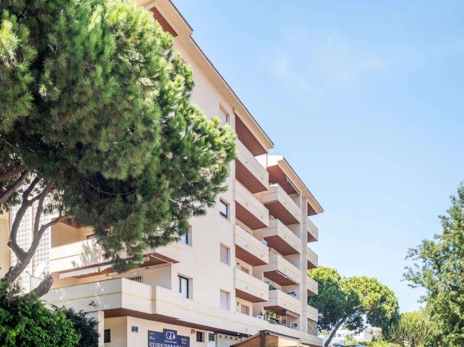 2 makuuhuone Huoneisto myytävänä paikassa Nueva Andalucia mukana uima-altaan - 497 500 € (Ref: 9813495)