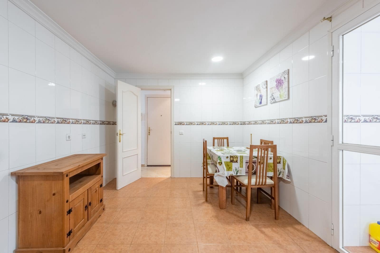 2 quarto Apartamento para venda em Estepona - 325 000 € (Ref: 9813507)