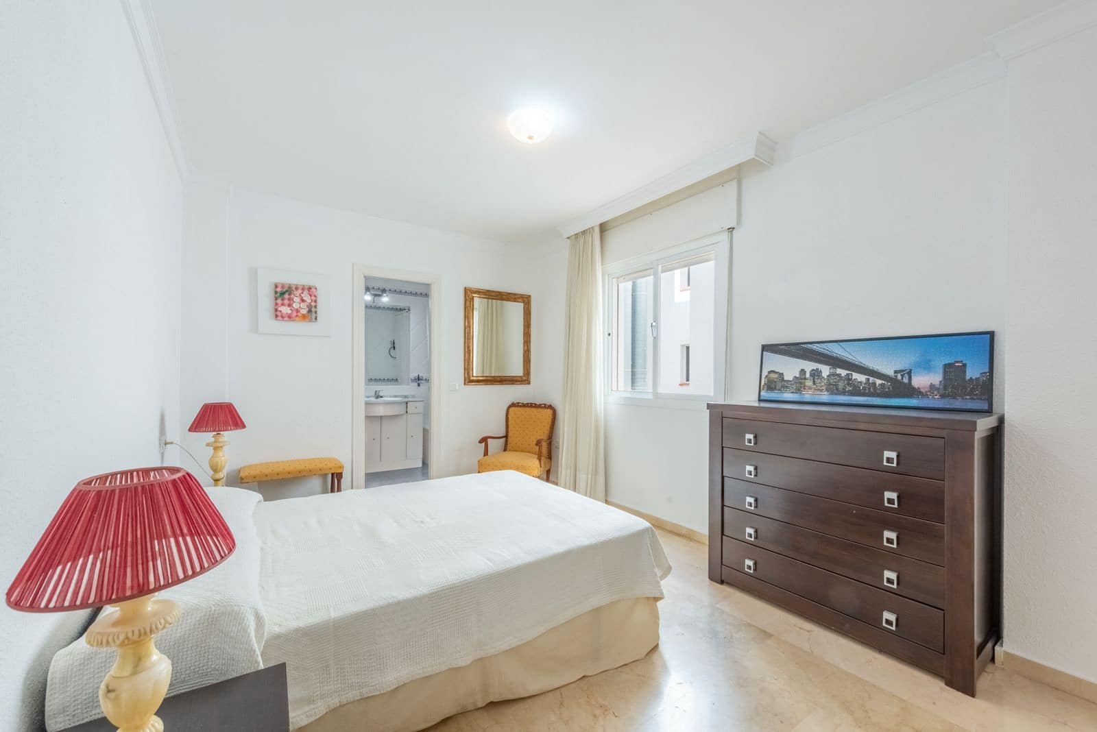 2 quarto Apartamento para venda em Estepona - 325 000 € (Ref: 9813507)
