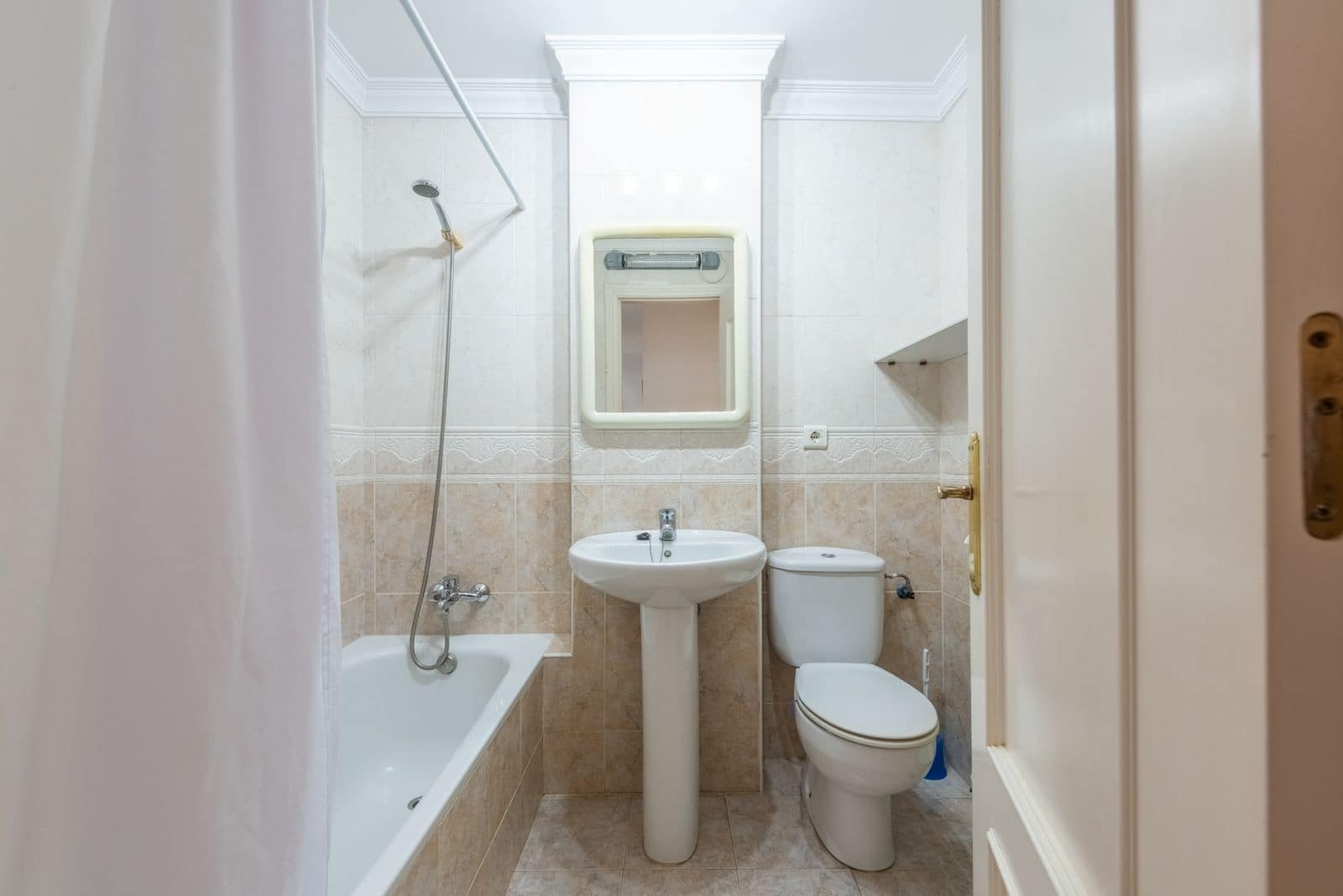 2 quarto Apartamento para venda em Estepona - 325 000 € (Ref: 9813507)