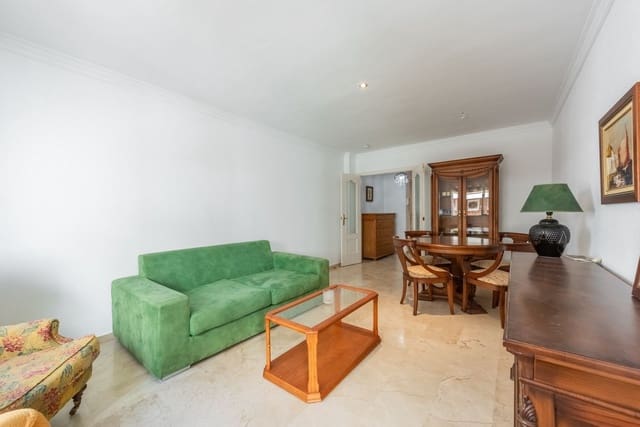2 quarto Apartamento para venda em Estepona - 325 000 € (Ref: 9813507)