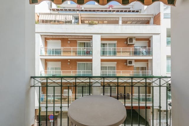 2 quarto Apartamento para venda em Estepona - 325 000 € (Ref: 9813507)