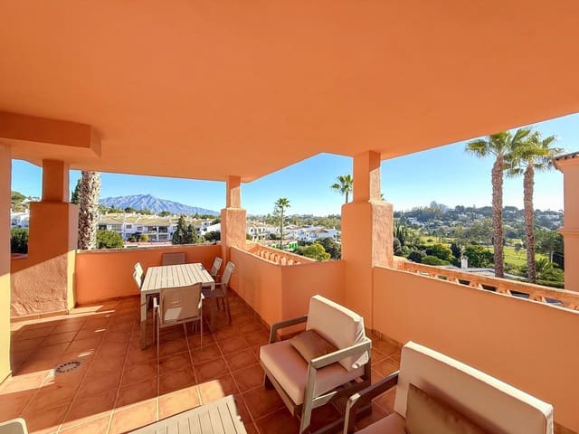 Ático de 3 habitaciones en Benahavís en venta con piscina - 400.000 € (Ref: 9813509)