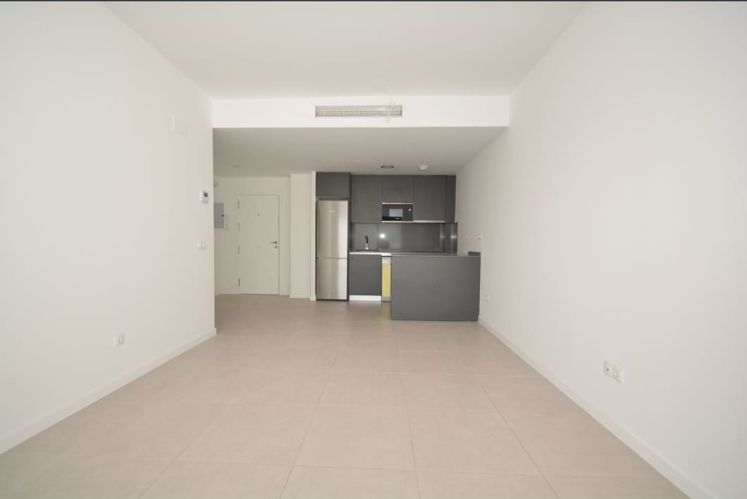 2 quarto Apartamento para venda em Estepona com piscina - 399 000 € (Ref: 9813516)