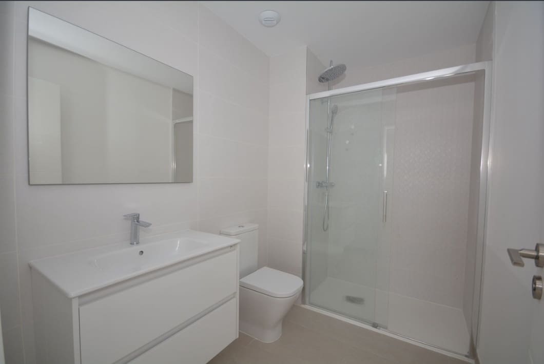 2 quarto Apartamento para venda em Estepona com piscina - 399 000 € (Ref: 9813516)