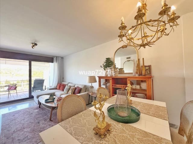 Apartamento de 2 habitaciones en Estepona en venta con piscina - 355.000 € (Ref: 9814049)