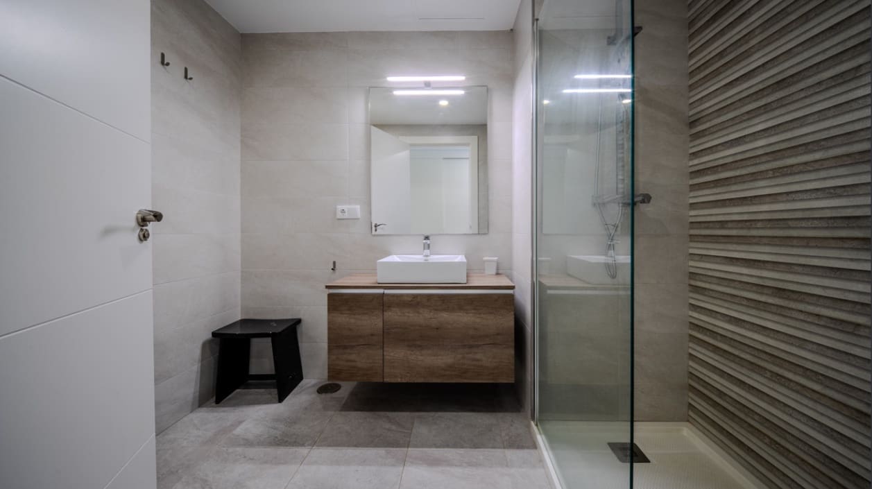 2 sypialnia Apartament na sprzedaż w Manilva z basenem - 329 000 € (Ref: 9814058)
