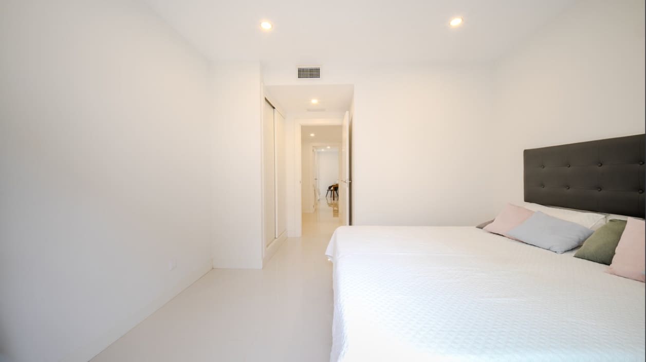 2 sypialnia Apartament na sprzedaż w Manilva z basenem - 329 000 € (Ref: 9814058)