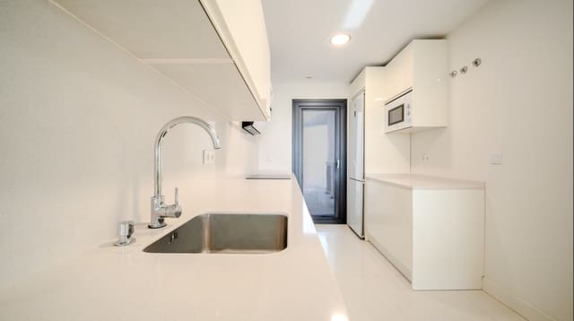 2 sypialnia Apartament na sprzedaż w Manilva z basenem - 329 000 € (Ref: 9814058)