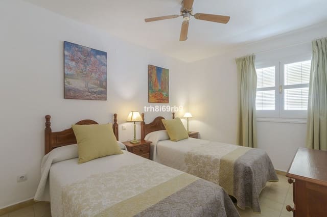 2 Zimmer Apartment zu verkaufen in Estepona mit Pool - 285.000 € (Ref: 9814061)