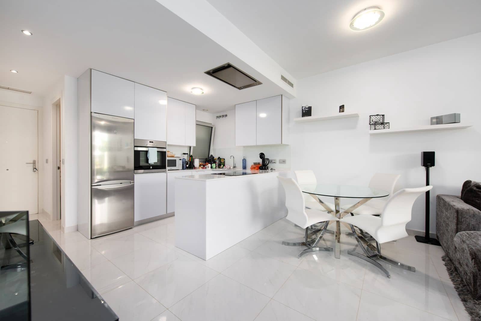 2 sovrum Lägenhet till salu i Estepona med pool - 429 000 € (Ref: 9814063)