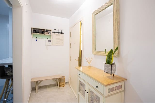 2 makuuhuone Huoneisto myytävänä paikassa Golden Mile, Marbella mukana uima-altaan - 525 000 € (Ref: 9814066)
